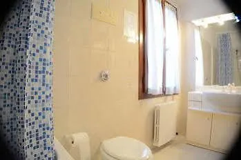 Sunny Venice Apartment Italy