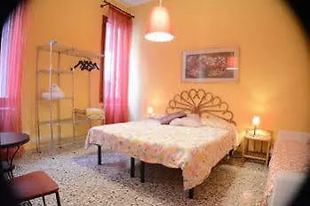 Sunny Venice Apartment Italy