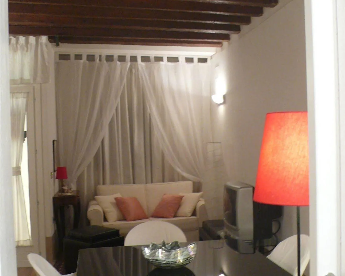 Sunny Venice Apartment